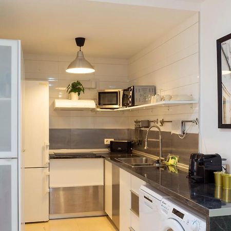 Apartment Caleta Beach Málaga Eksteriør bilde