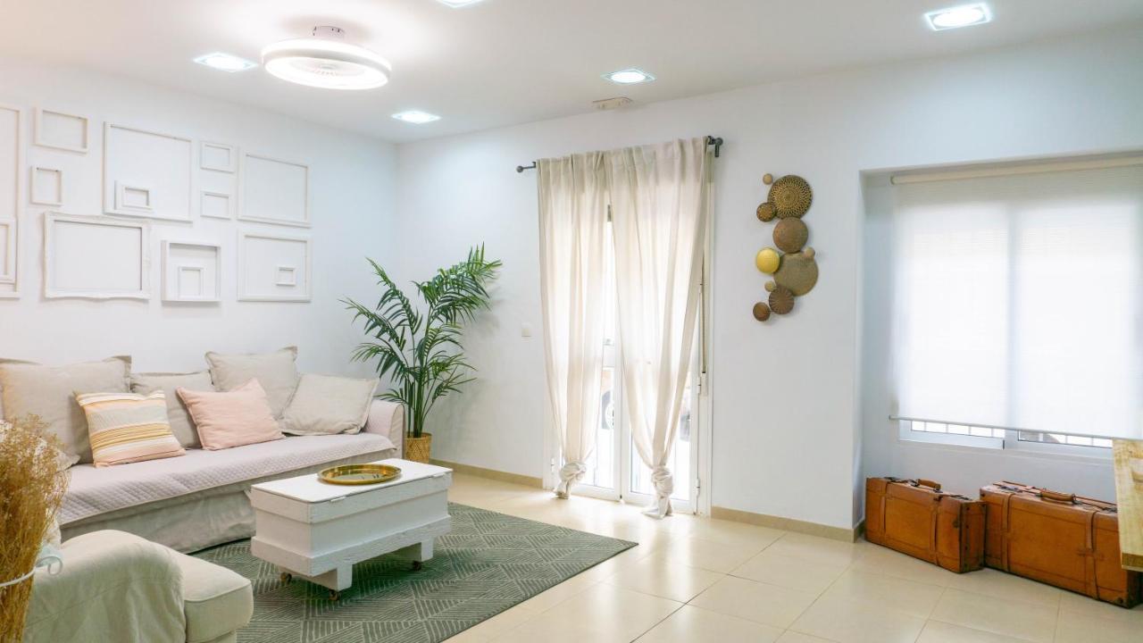 Apartment Caleta Beach Málaga Eksteriør bilde